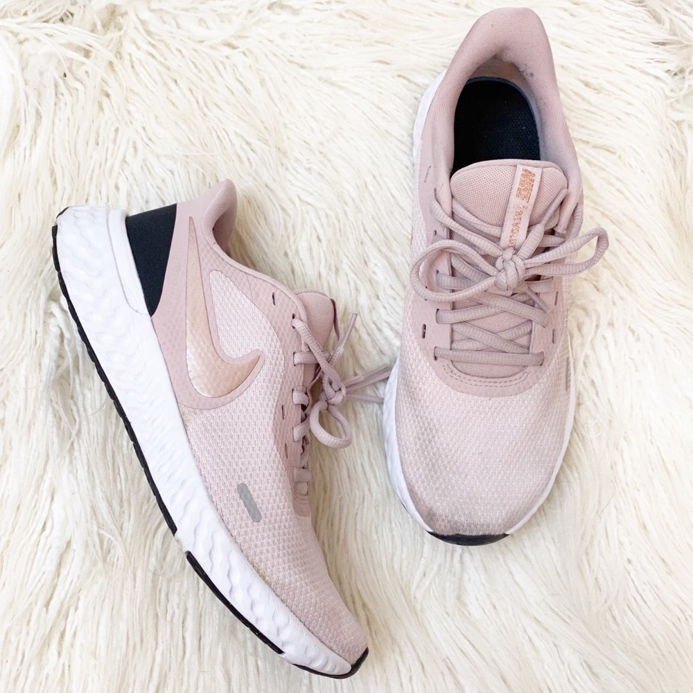 nike revolution 4 gs pink